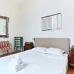 Madeleine - Opera City Apartment